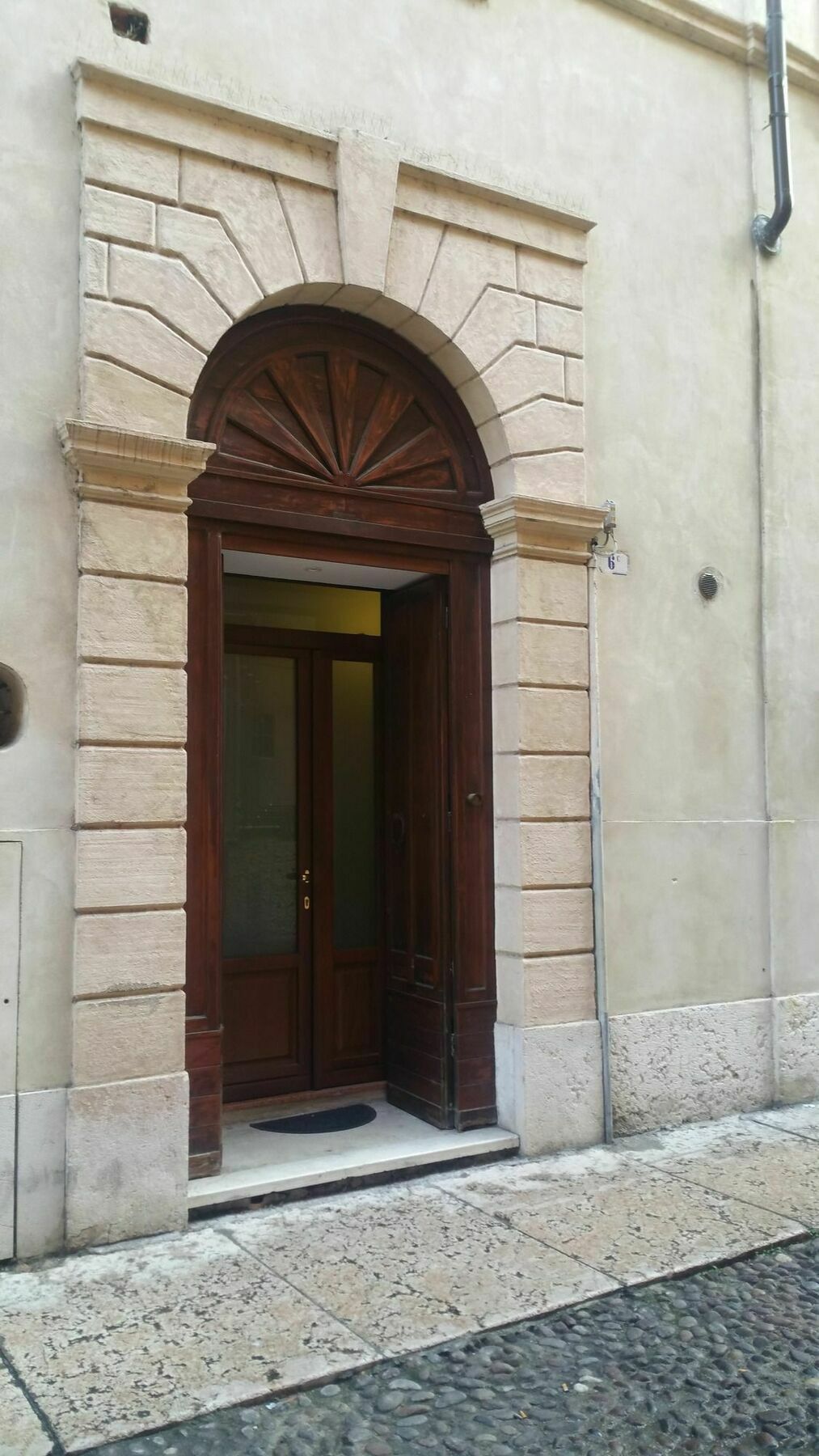 Palazzo Camozzini Apartments Verona Luaran gambar