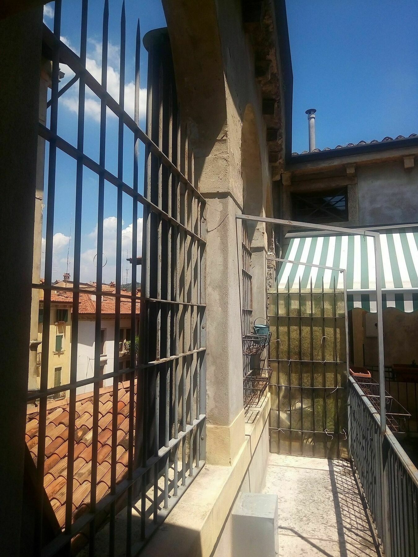 Palazzo Camozzini Apartments Verona Luaran gambar